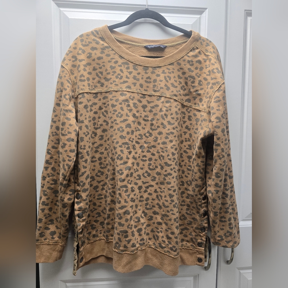 Abercrombie & Fitch Leopard Print Women's Sweatshirt